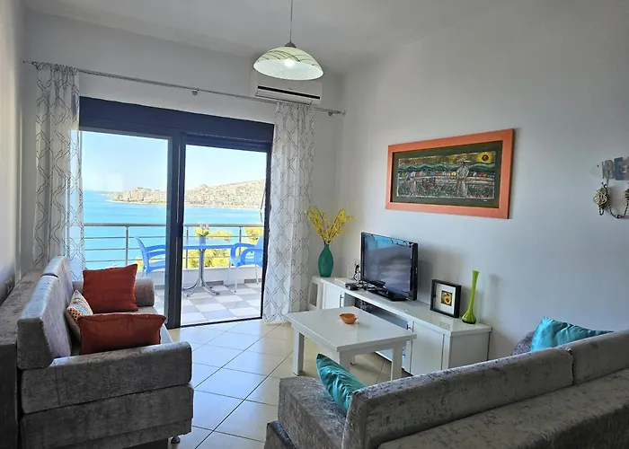 Seaview Apartment *